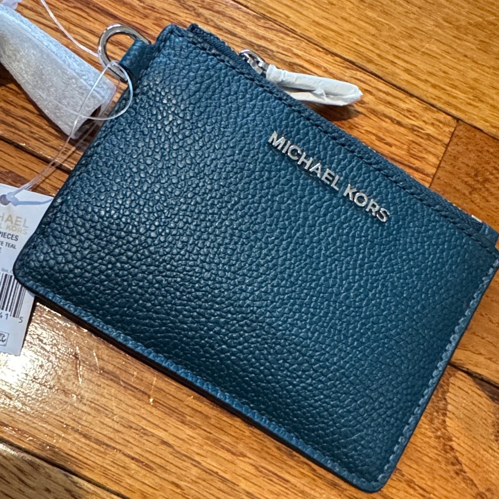 Michael Kors Luxe Teal Pebbled Leather Zip Wristlet Card Holder with Gold Logo - Picture 2 of 5